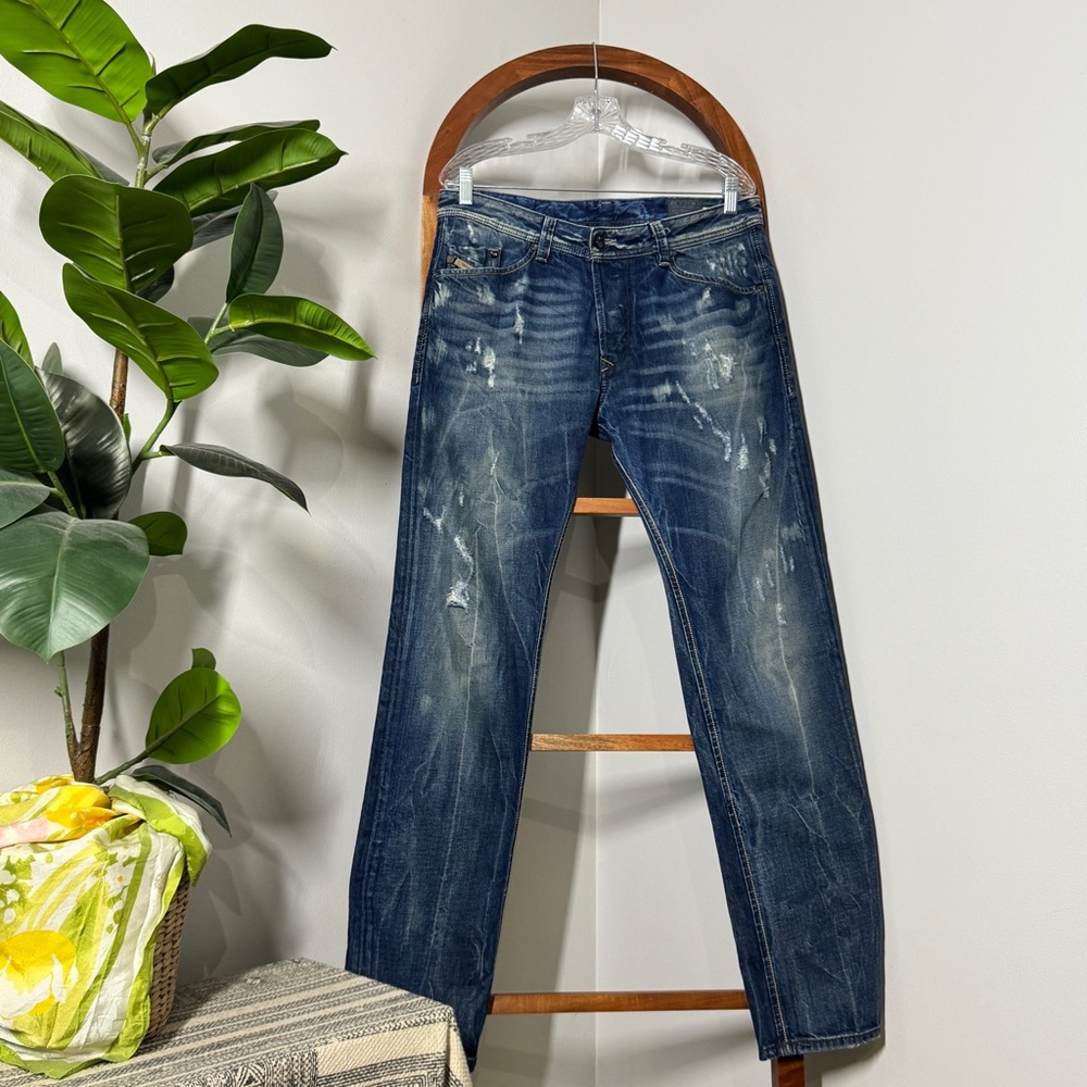Diesel Men's 31 Blue Eyecons 2013/2 Edition Distressed Slim Jeans Made in Italy